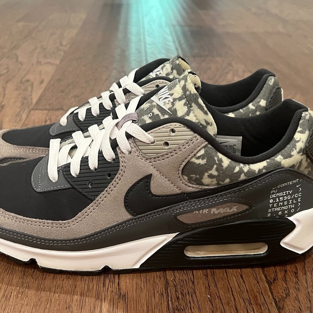 nike air max 90 enigma stone - size 11